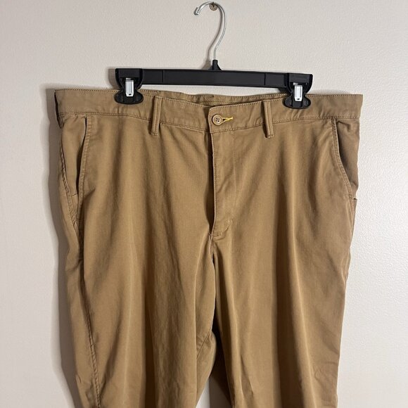 LL Bean Men’s Classic Fit 38x29 Khaki Chino Pants - Picture 2 of 5